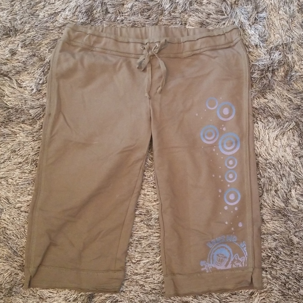 Olive green Eskimo Joe's shorts size Large